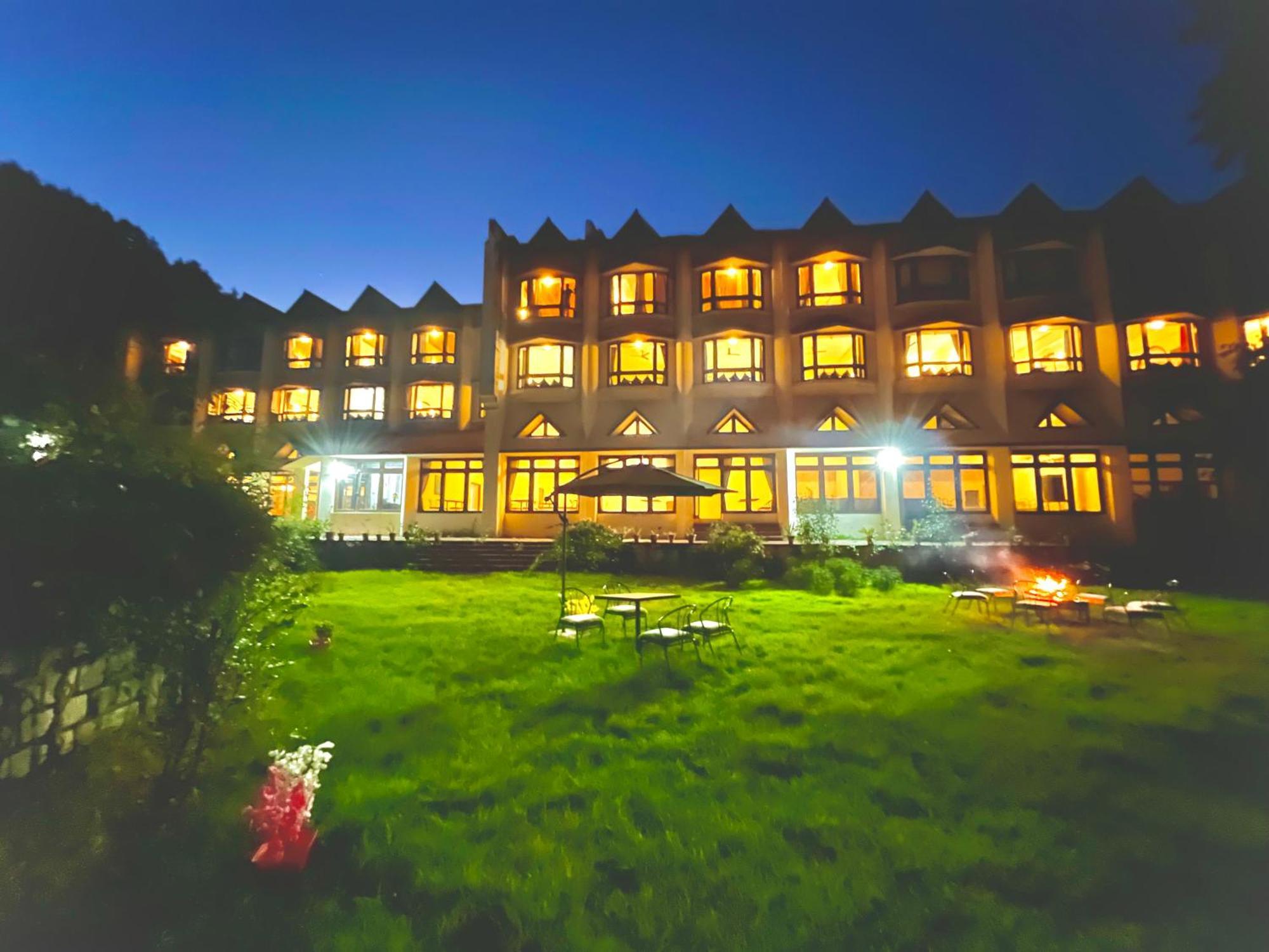 The Sagar Resort - Few Steps From Manali Mall Road Exteriör bild